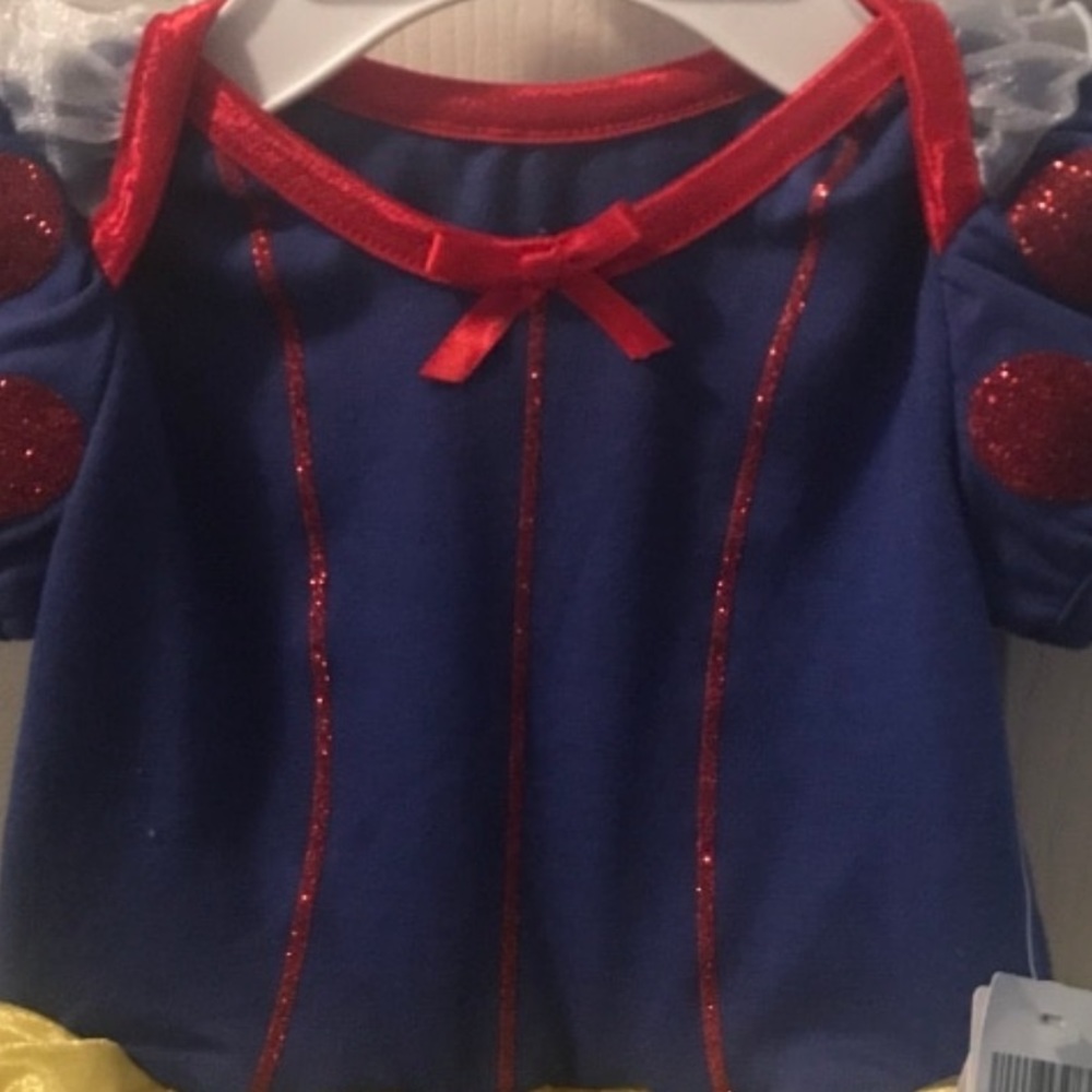 Snow White costume